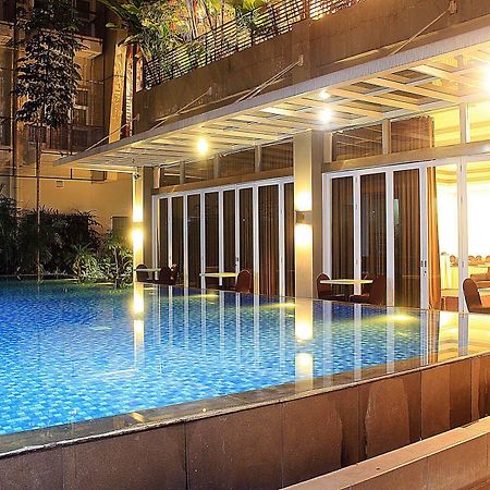 Hotel Zen Premium Setrawangi Raya Bandung Exteriér fotografie