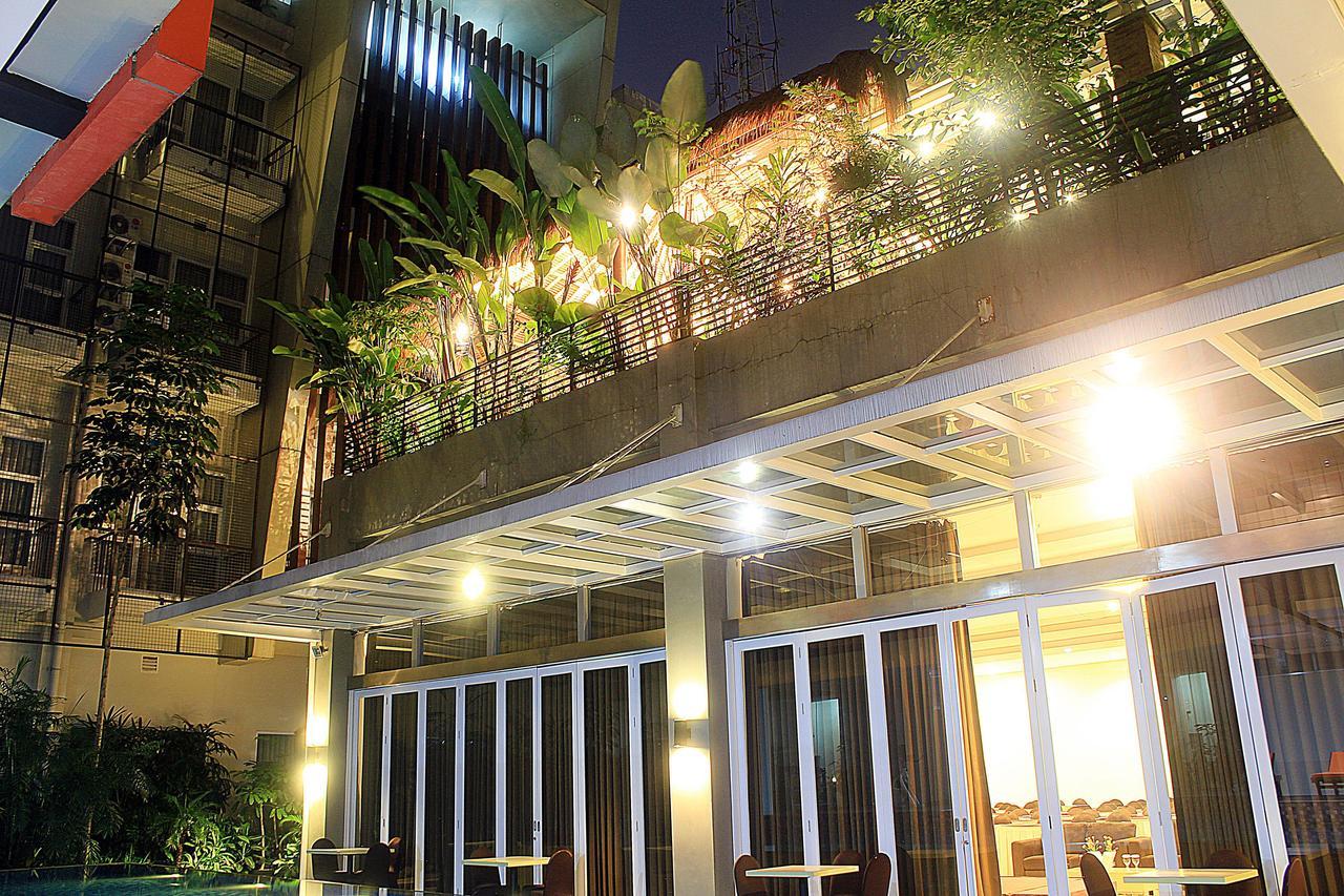 Hotel Zen Premium Setrawangi Raya Bandung Exteriér fotografie