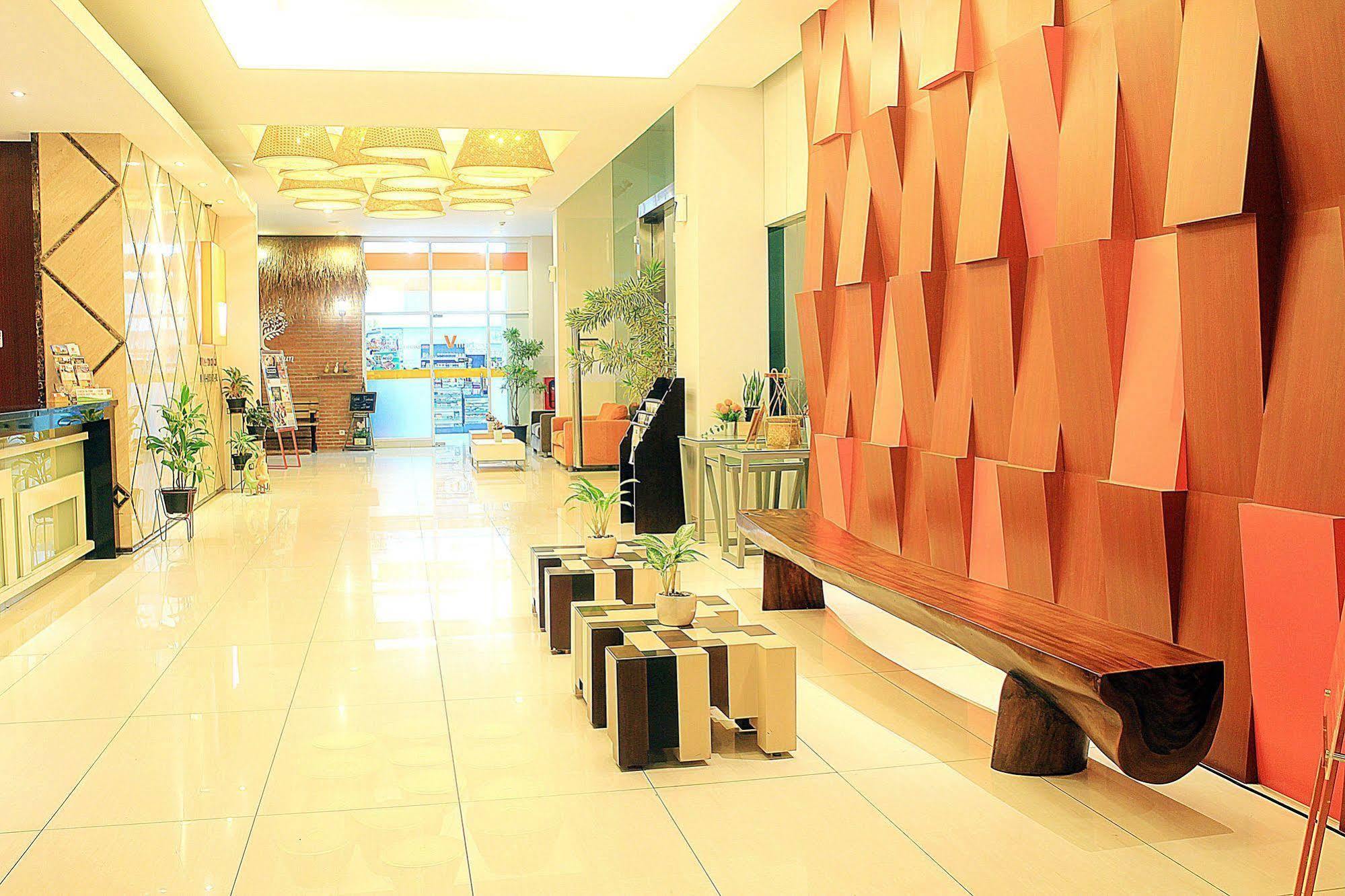 Hotel Zen Premium Setrawangi Raya Bandung Exteriér fotografie