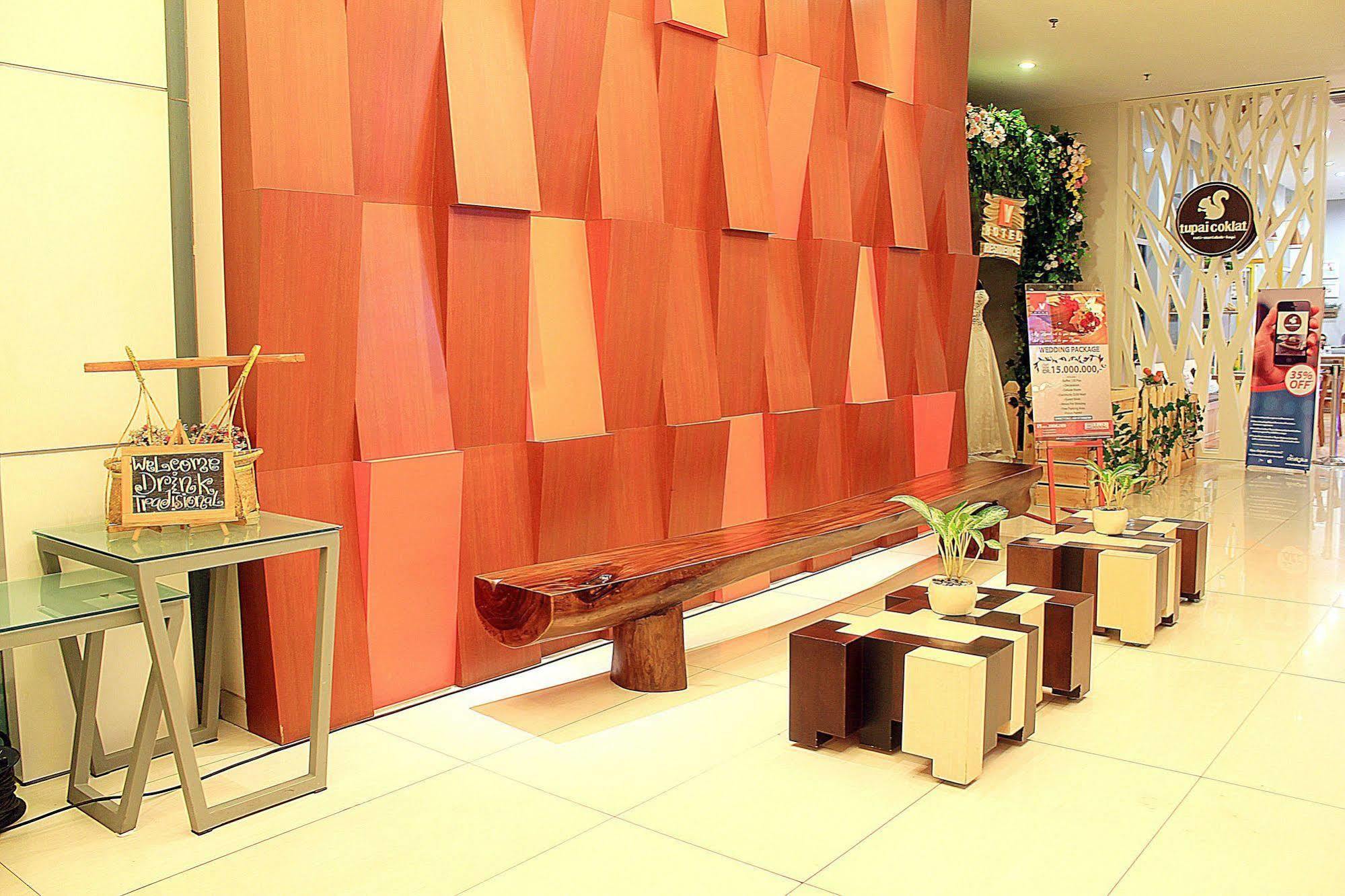 Hotel Zen Premium Setrawangi Raya Bandung Exteriér fotografie