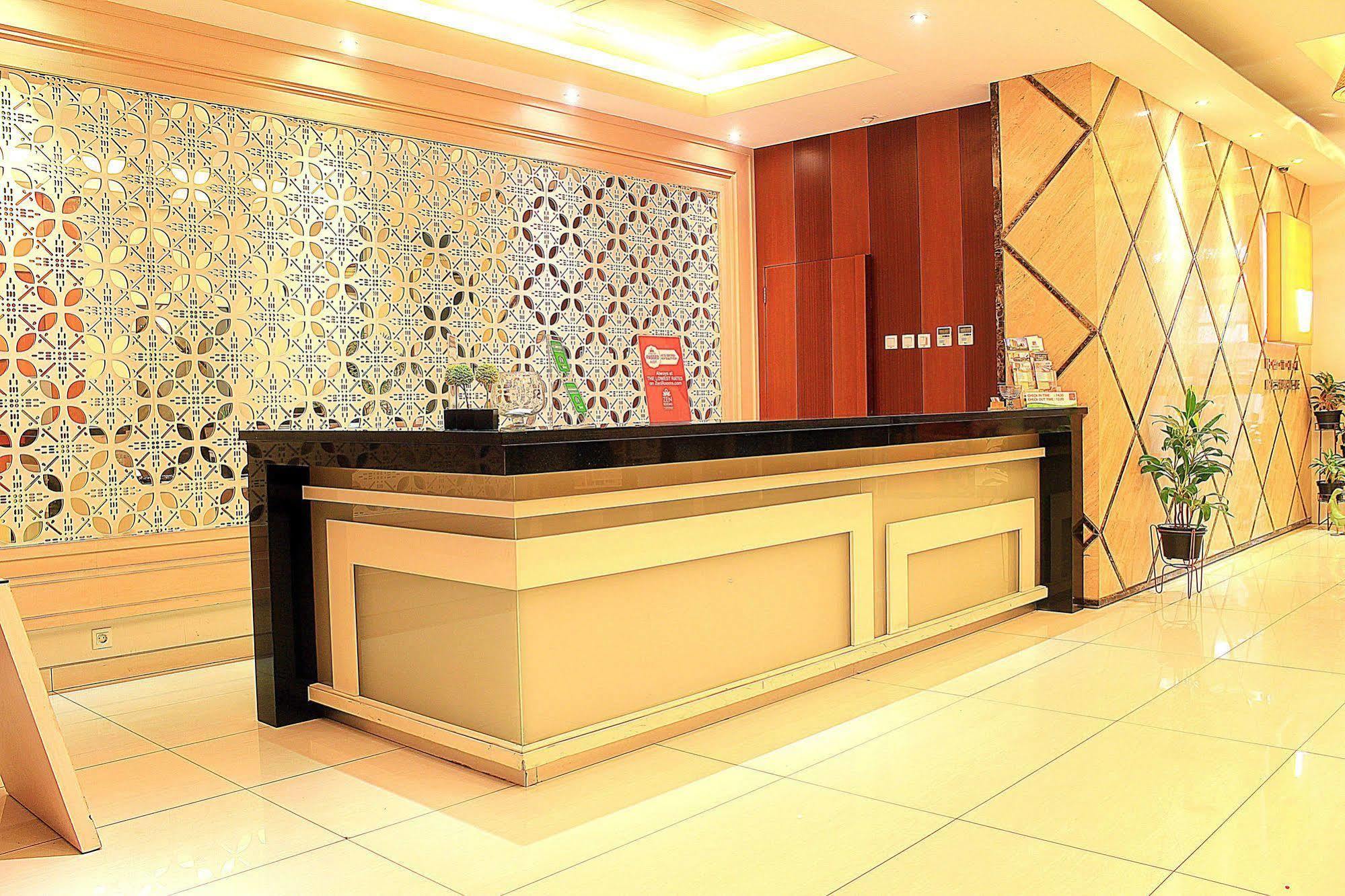 Hotel Zen Premium Setrawangi Raya Bandung Exteriér fotografie